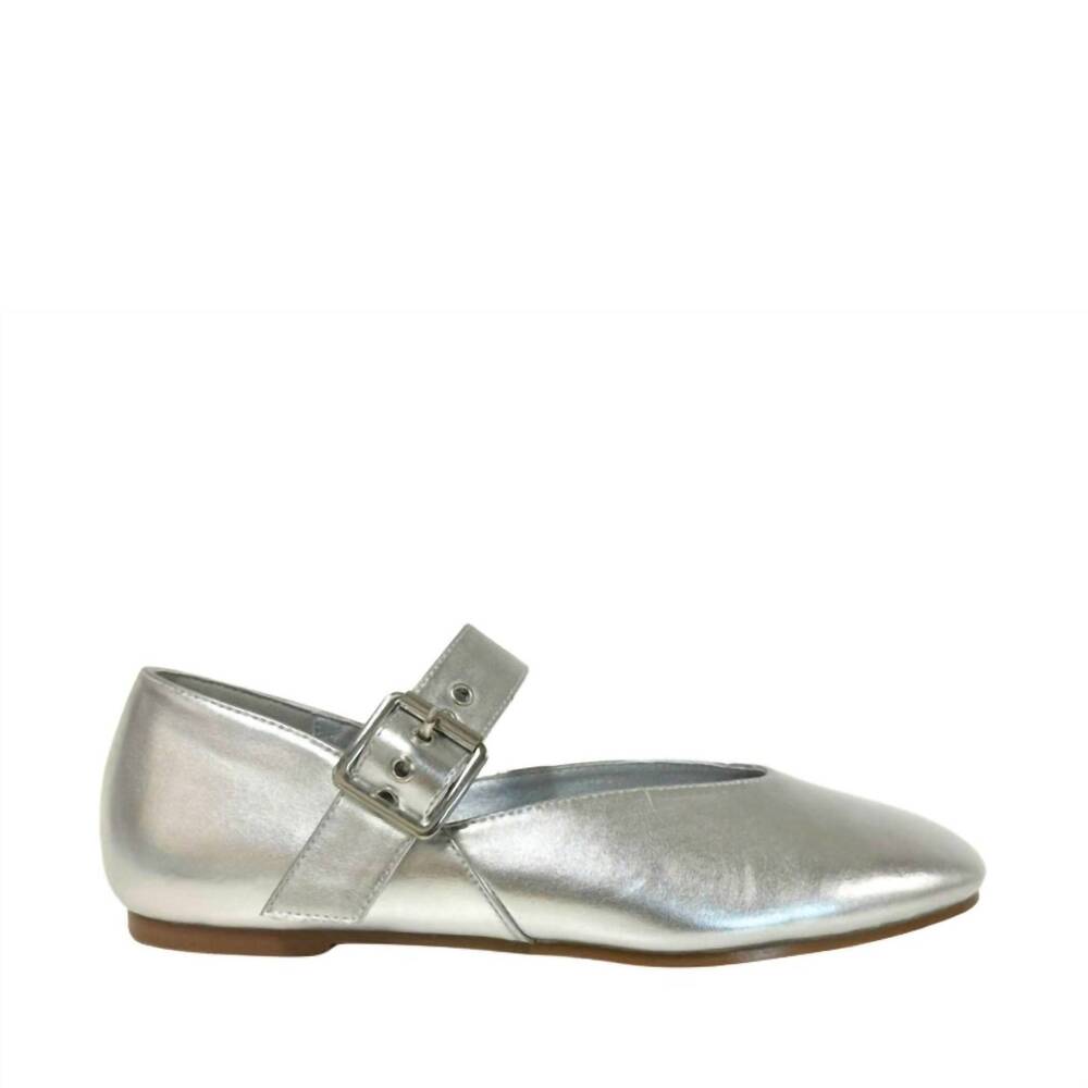 NEW MAKERS women's buckle flats in silver